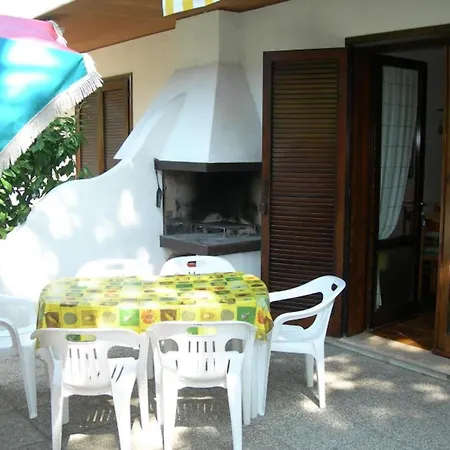 Villa Townhouse With Enclosed Private Garden Bibione